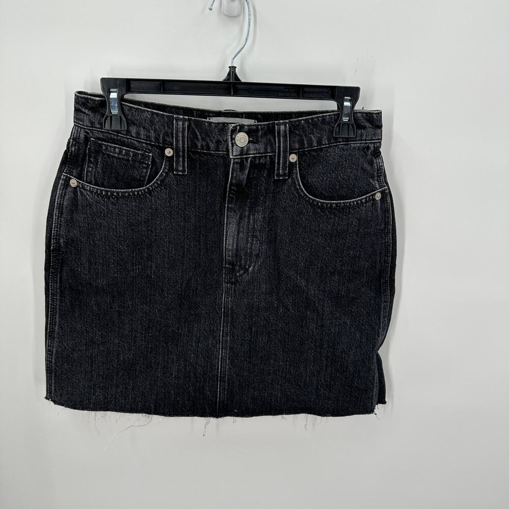 MADEWELL Rigid Denim Straight Mini Skirt in Hideaway Wash J7908 // 27 - Picture 5 of 10